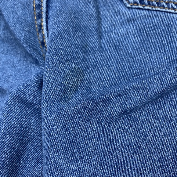 Forever 21 Blue Mom Jeans With Denim Belt - Picture 3 of 4